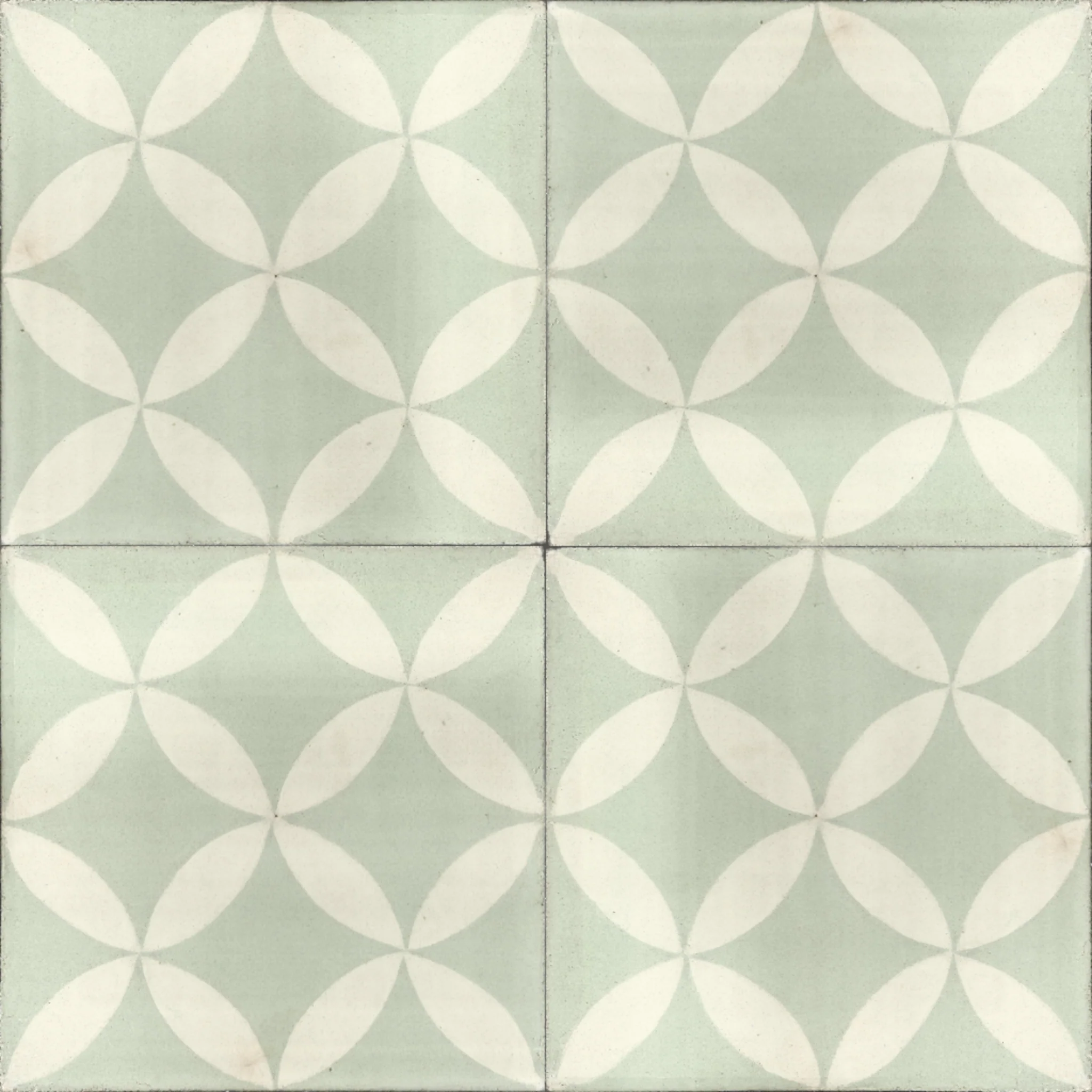 Arabesque Grande — Burgundy — 2×2 pattern repeat