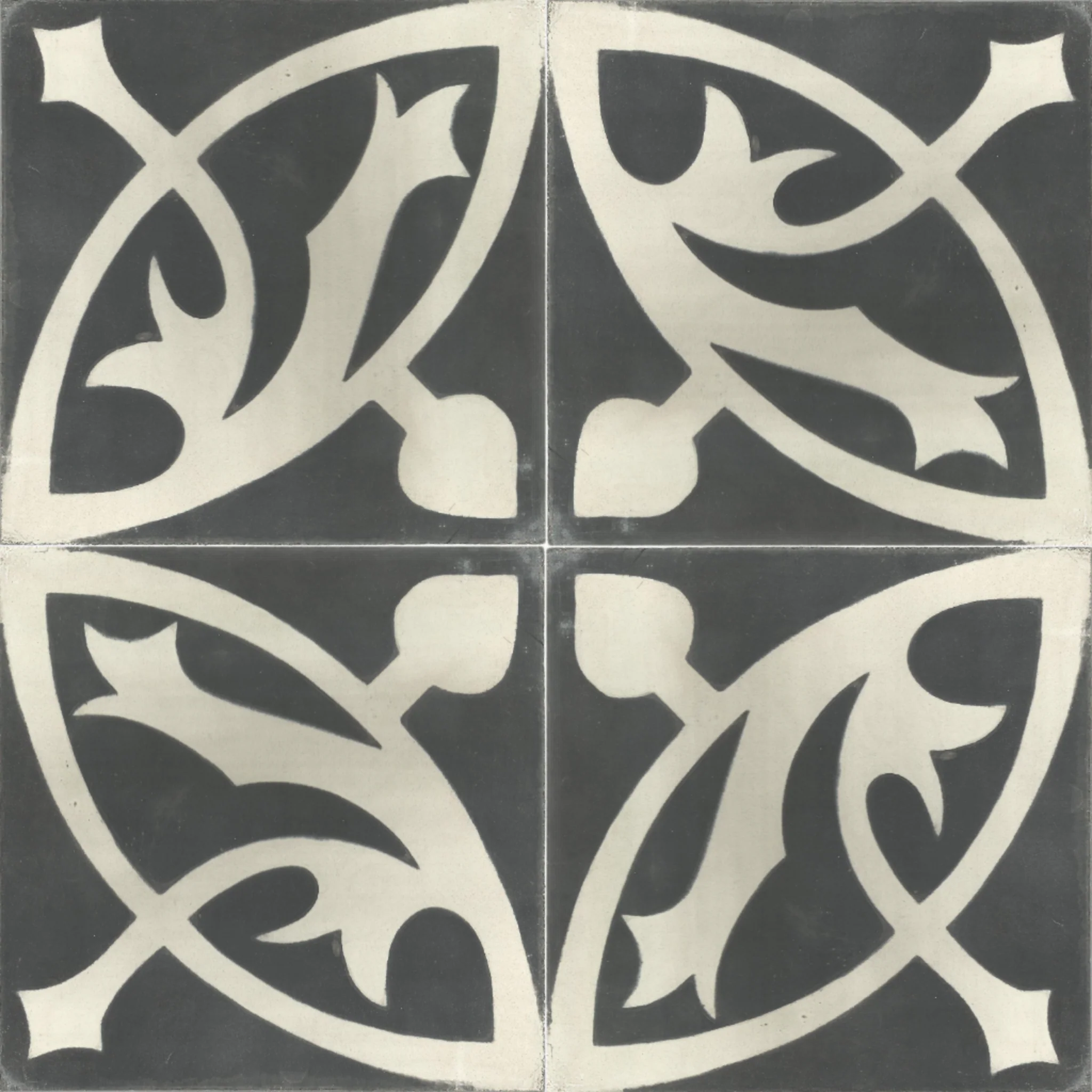Guelmim Scroll — Ivory — 2×2 pattern repeat