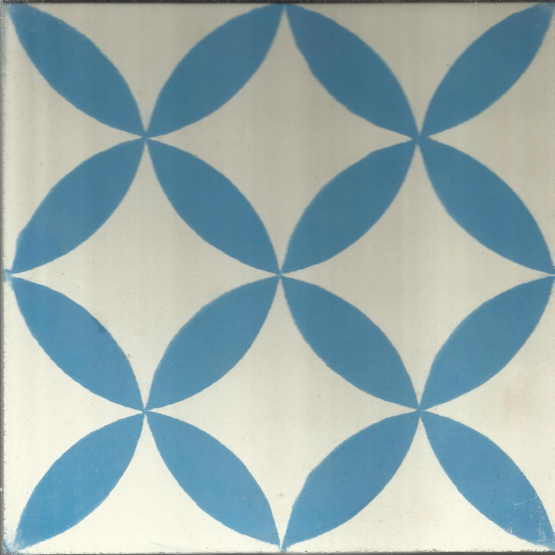 Arabesque Grande — Slate — Handmade Moroccan Cement Tile